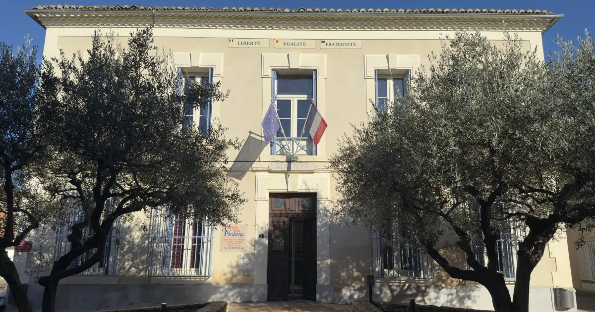 Piolenc lance sa page Facebook officielle